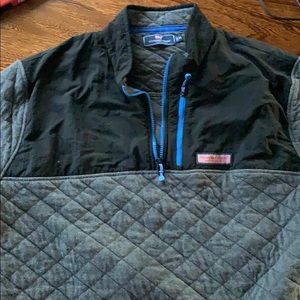 XL Vineyard Vines pullover